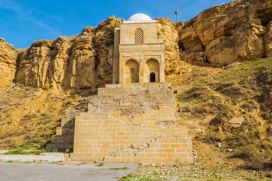 Shamakhi, Diri Baba Mousoleum